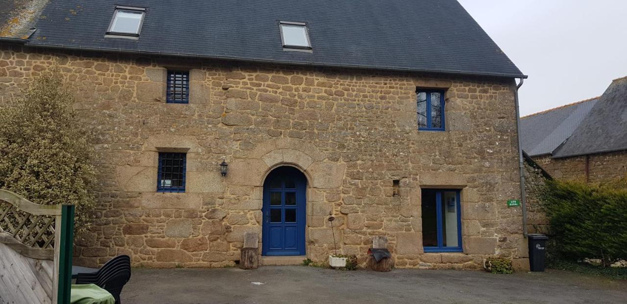 La Campagne Bretonne Villa Parigné Exterior photo